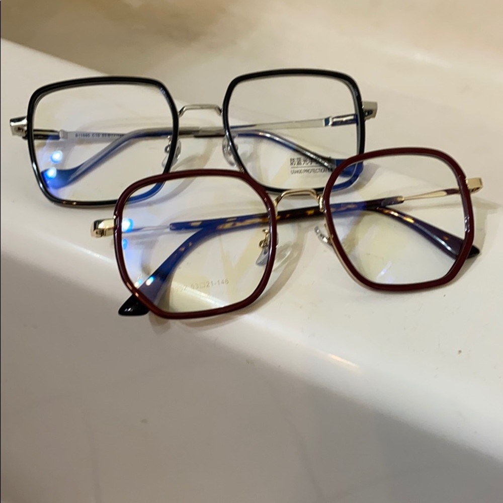 Blue light blocking square glasses